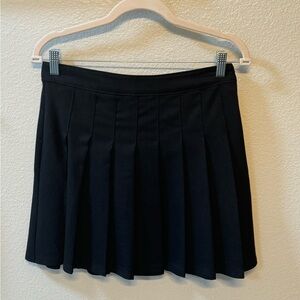 Hollister High-Rise Pleated Mini Skirt